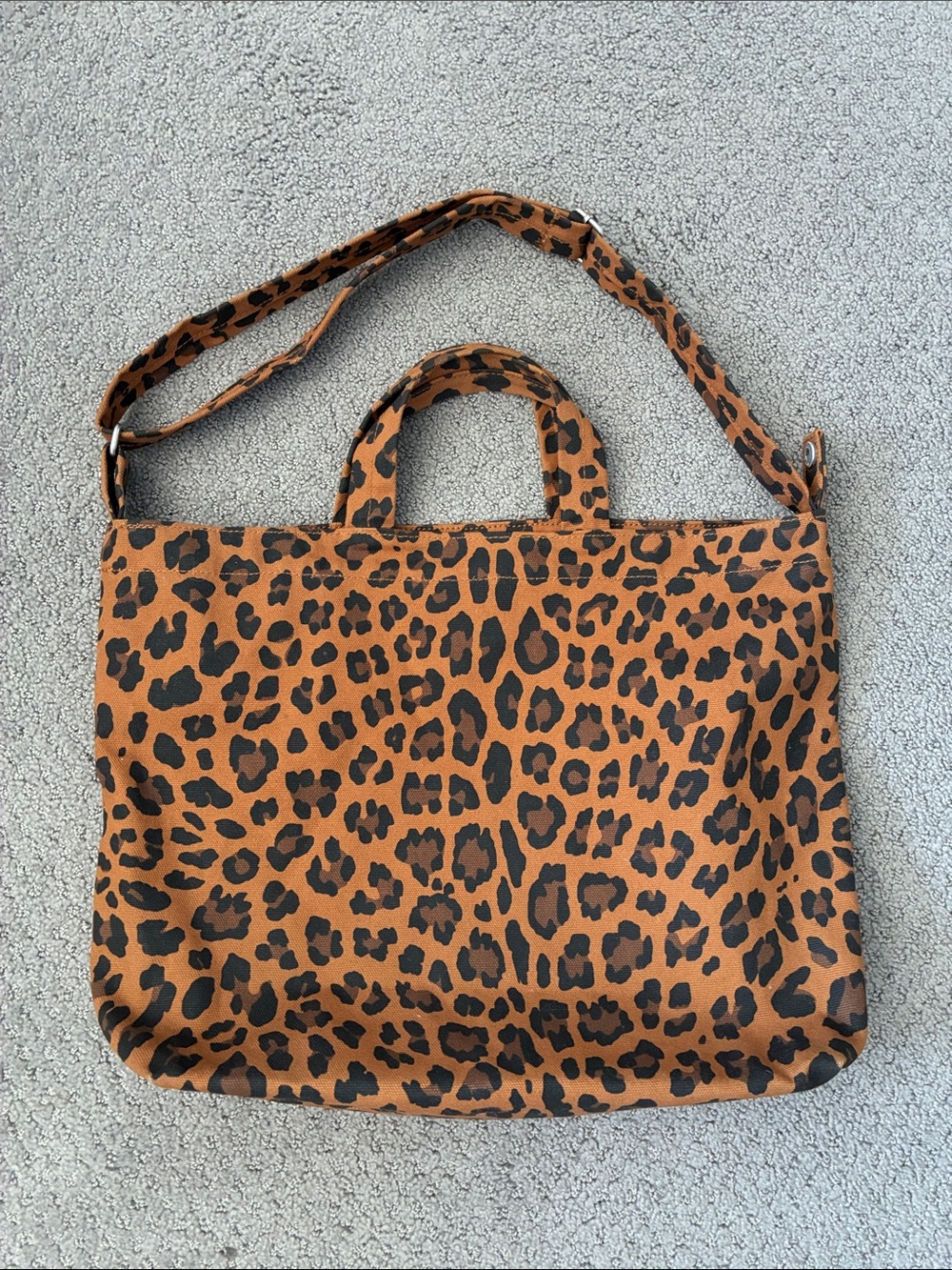 BAGGU Leopard Horizontal Zip Duck Bag